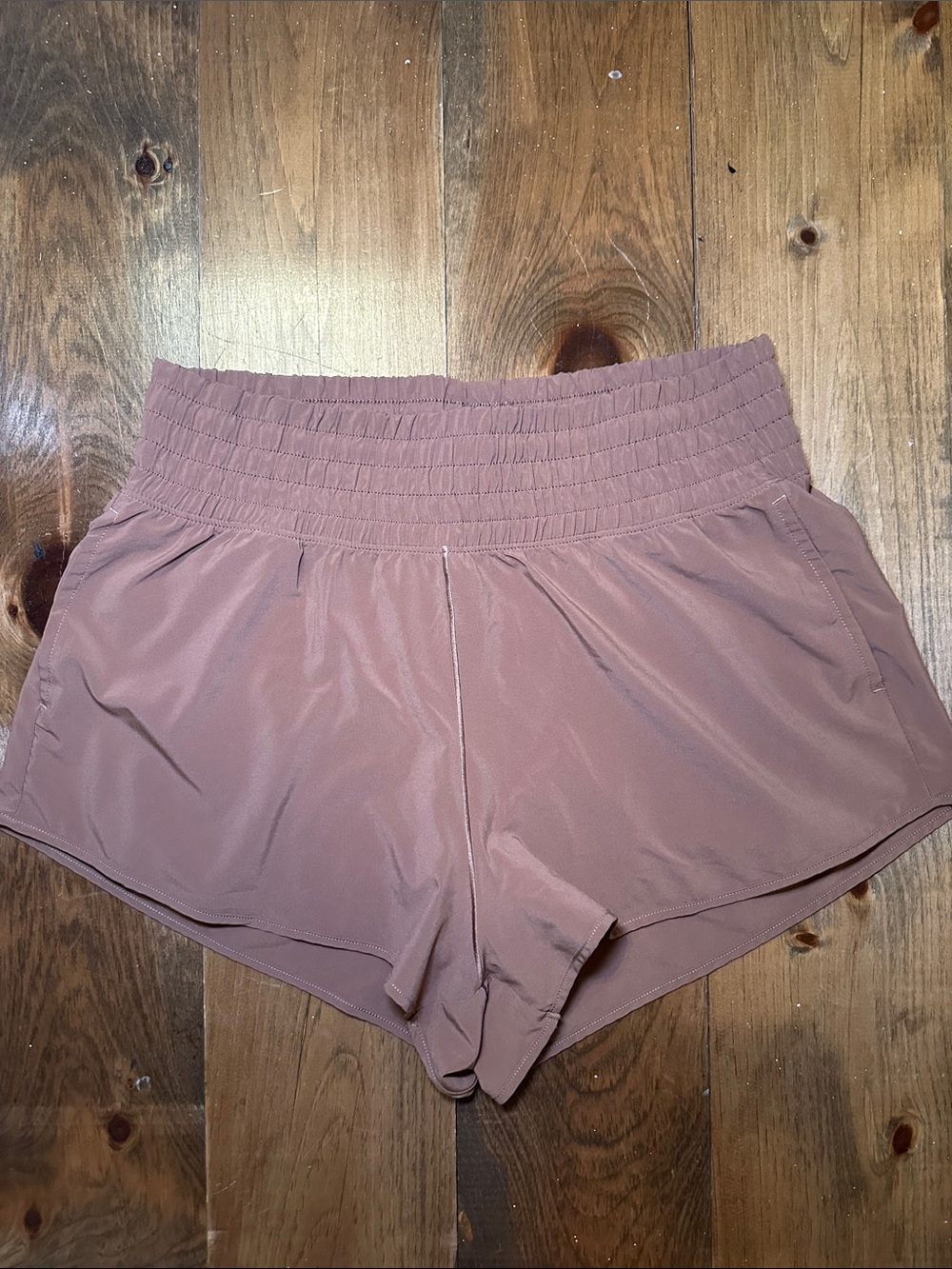 Offline By Aerie Hot Stuff 2” High Rise Shorts